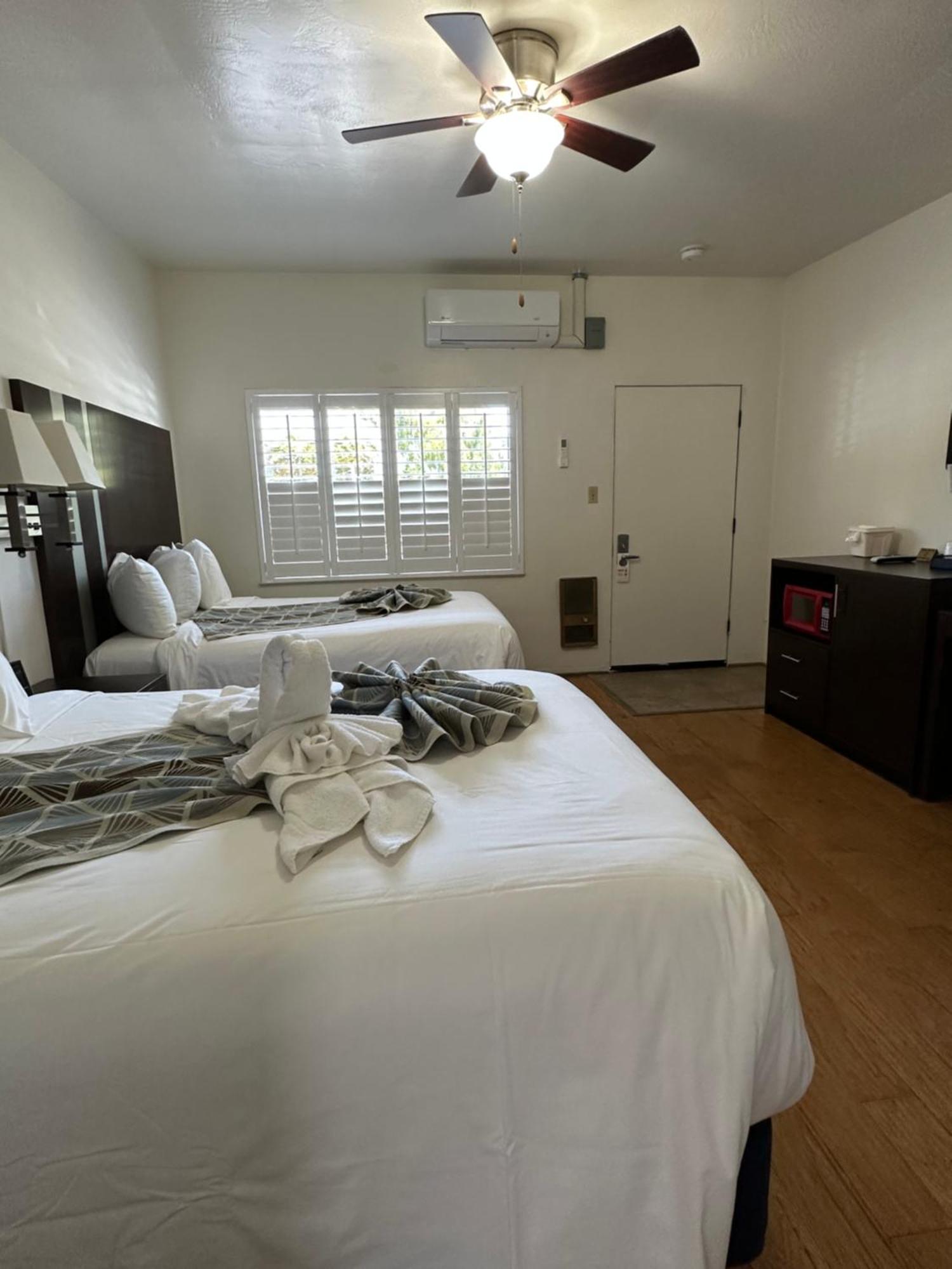 Cambria Palms Motel Esterno foto